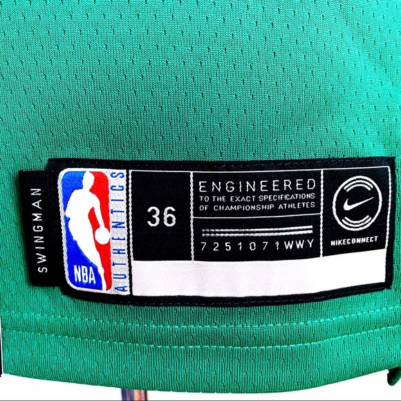 🆕 Nike Boston Celtics Kyrie Irving Jersey Womens - Picture 5 of 8